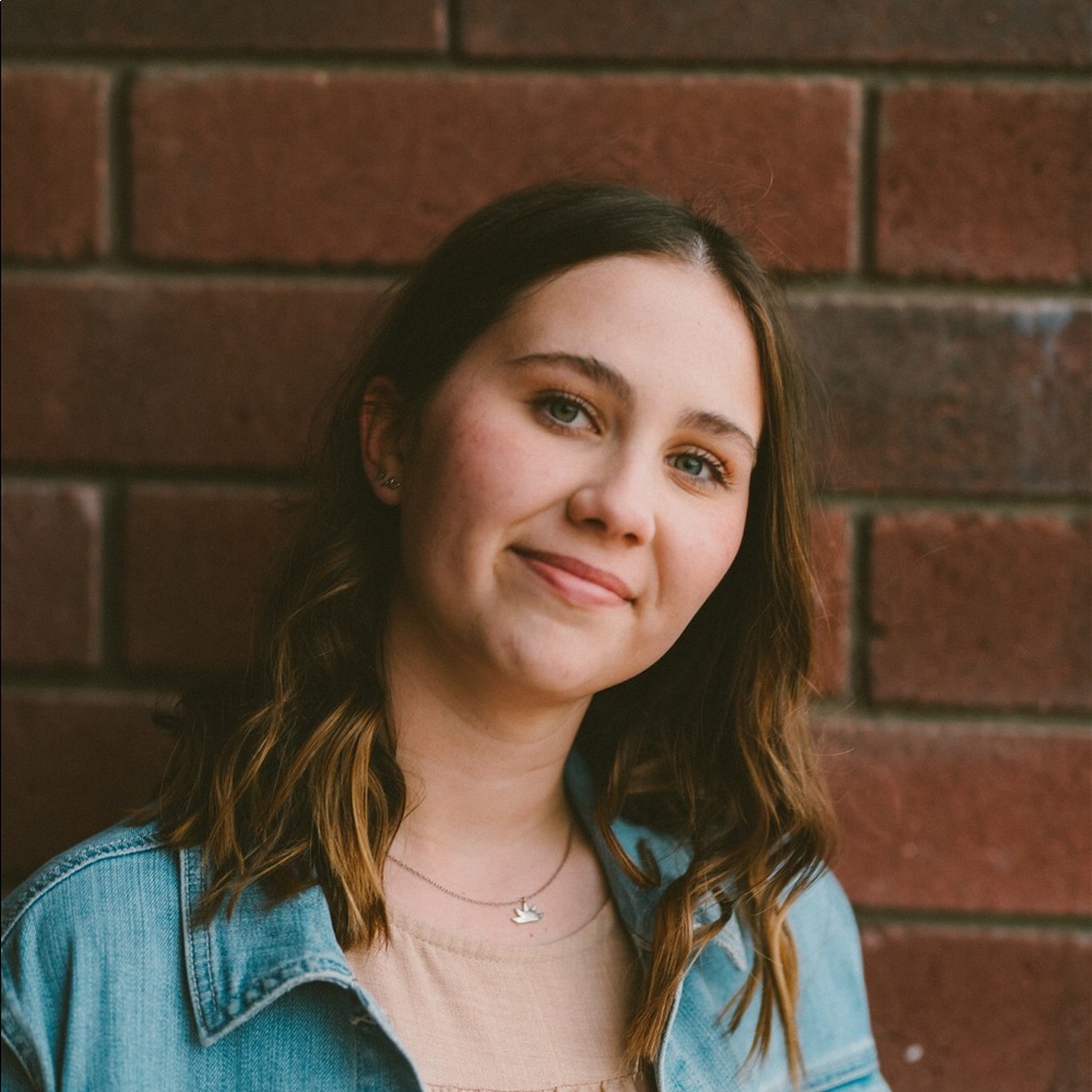 Meet your Posher, Olivia